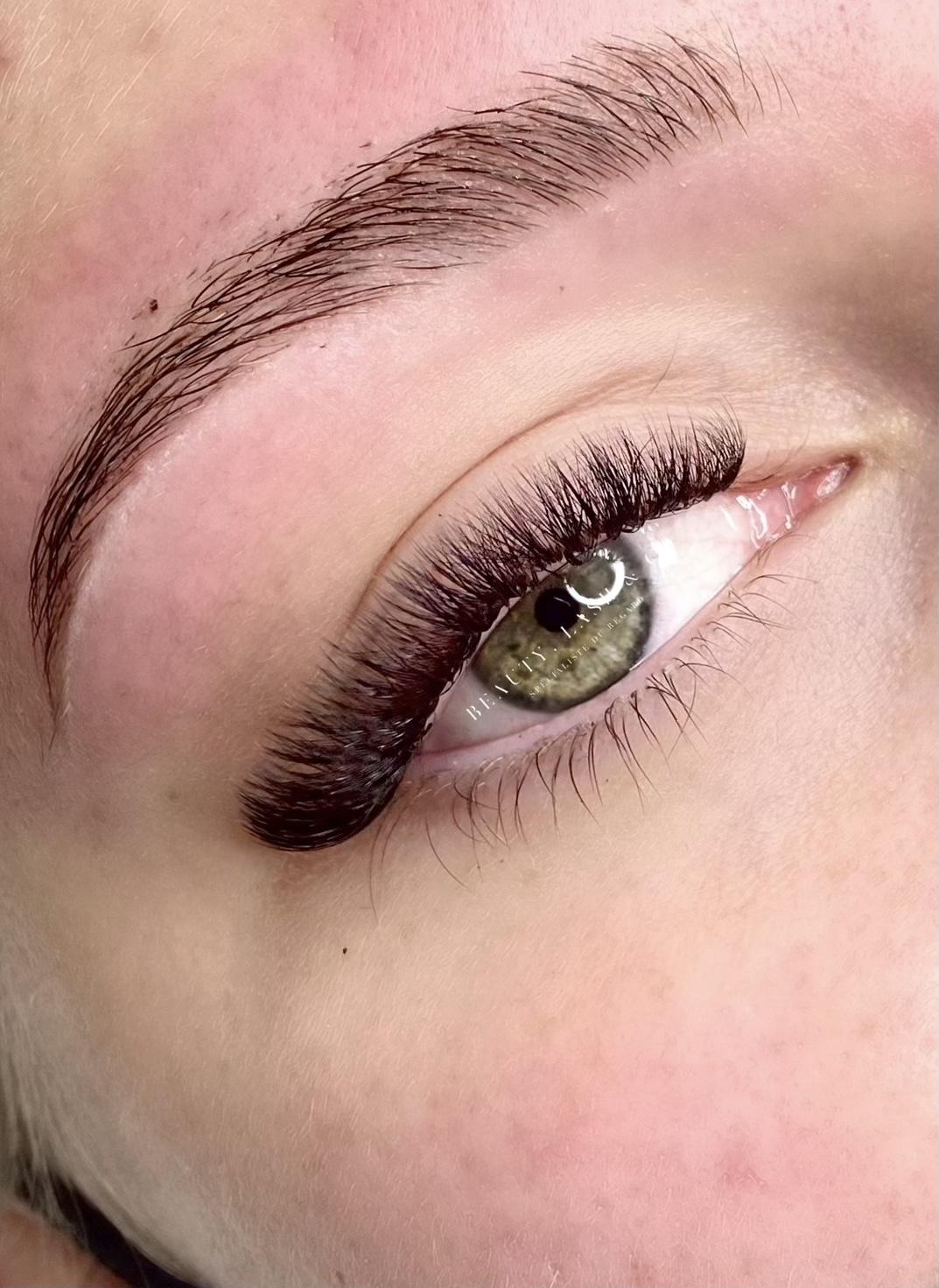 Avant - Avant/après pose cil à cil par Célia C., technicienne de cils à Rosières en Ardèche